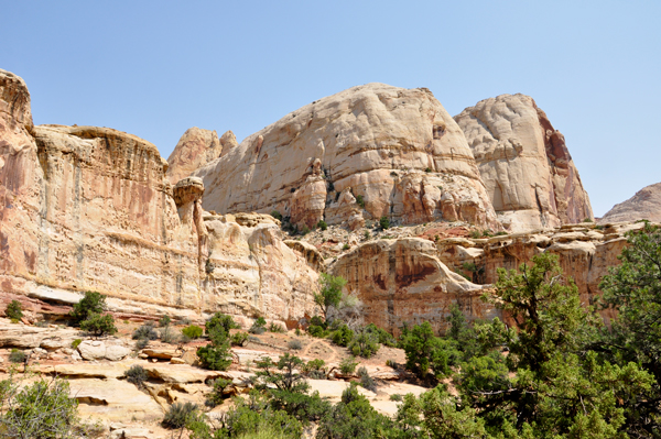 Hickman Bridge trail