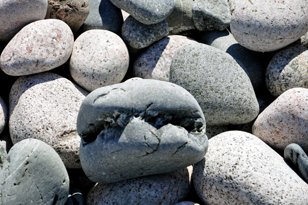 big corlorful, pretty rocks at Schreiber Beach