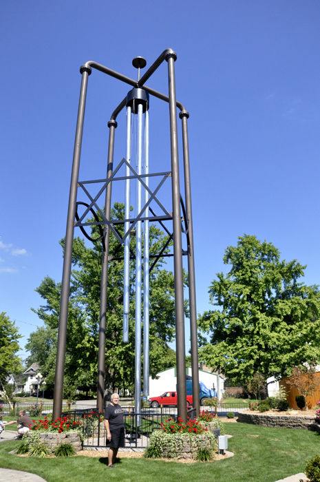 Lee Duquette and The World's Largest Wind Chime