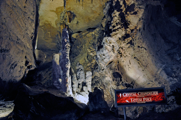 Crystal Chandelier formation inside Ruby Falls
