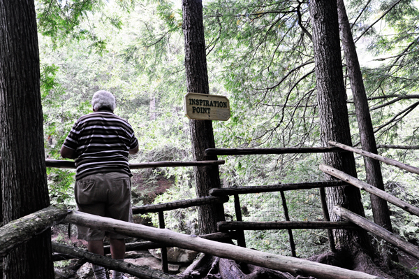 Lee duquette at Inspiration Point