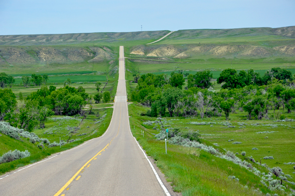peaceful, rolling hills in Montana