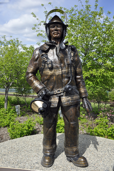 Firefighter's Prayer monument statue