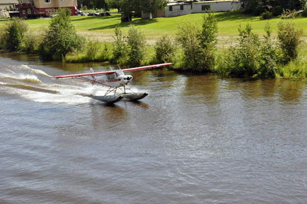 float plane showing off