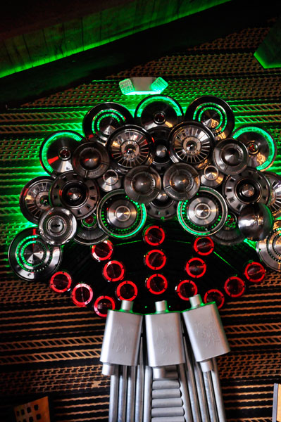 art design and hubcaps