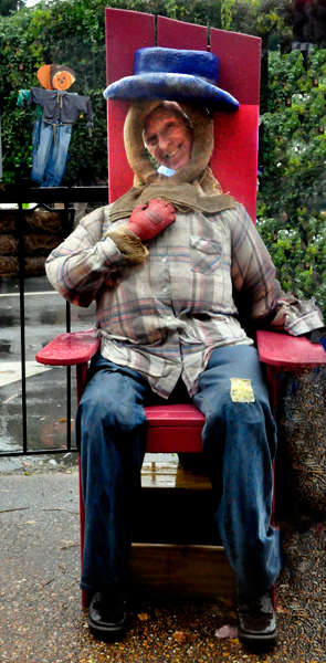 Lee Duquette the scarecrow