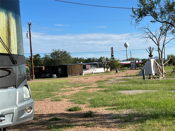 The two RV Gypsies RV at Oasis RV Park