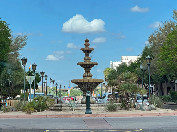 water fountain in the circle