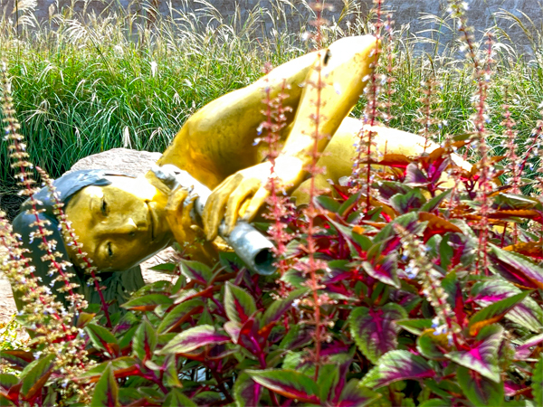 Play A Song sculpture