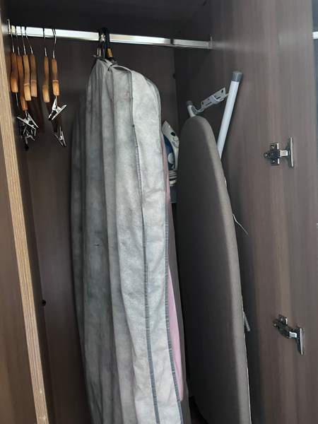 closet - no door