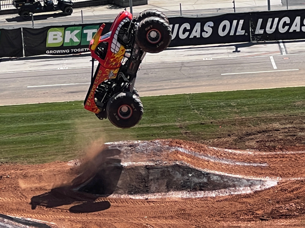El Toro Loco Monster Truck