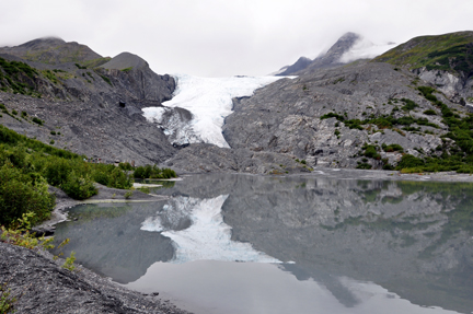 a quick stroll beside the lake